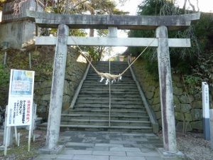 東参道と鳥居