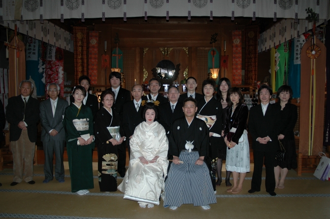 神社 結婚式 服装 親族